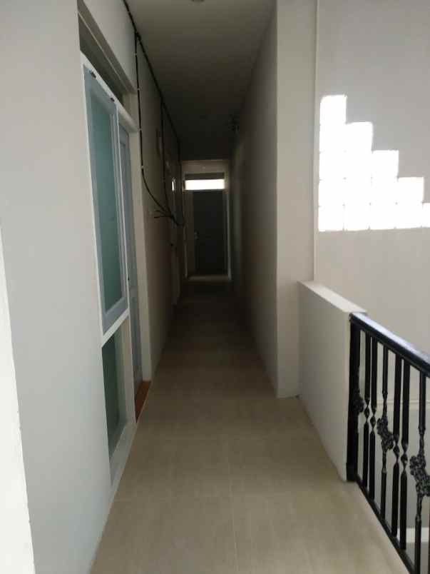 dijual kost tembalang