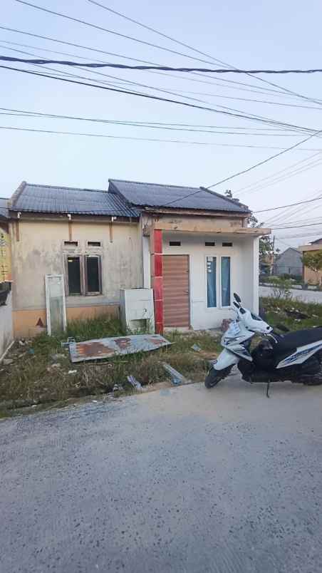 dijual murah rumah jl suka karya panam posisi sudut