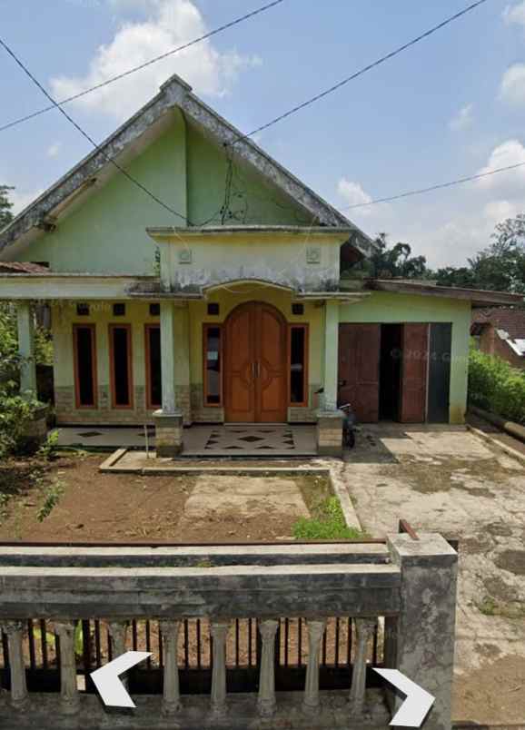 dijual murah rumah pinggir jalan aspal strategis