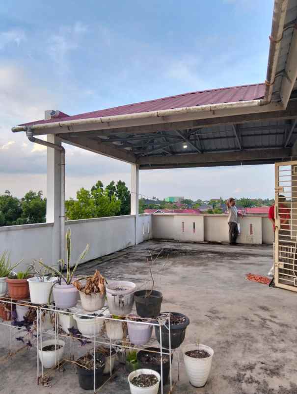 dijual ruko 2 pintu 2 5 lantai jl muhajirin arengka