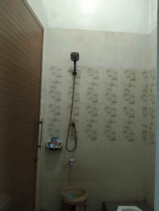 dijual ruko 2 pintu 2 5 lantai jl muhajirin arengka