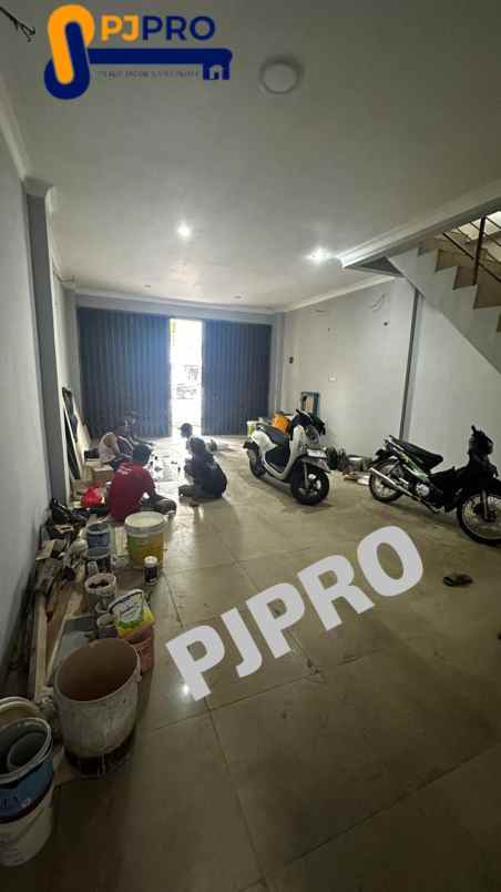 dijual ruko di daerah boulevard hijau