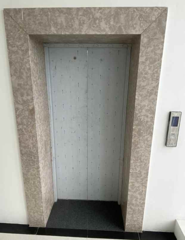 dijual ruko gudang kantor jalan pramuka raya
