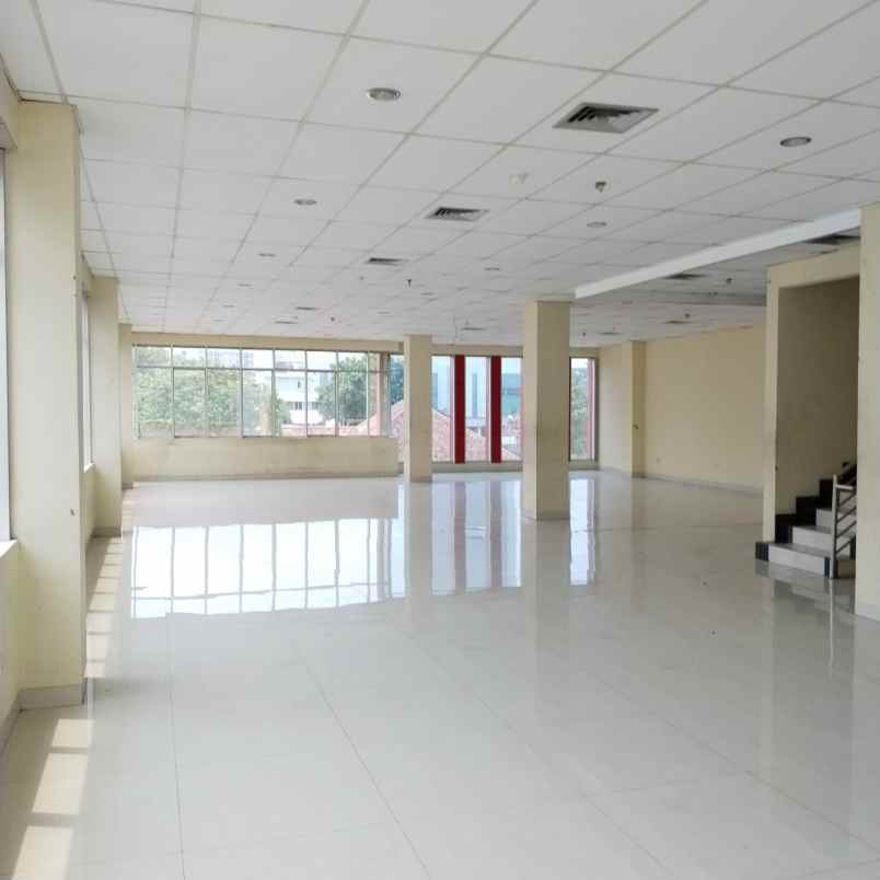 dijual ruko gudang kantor jl cikini