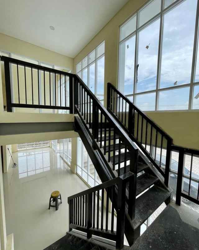 dijual ruko gudang kantor medureso kec dawar