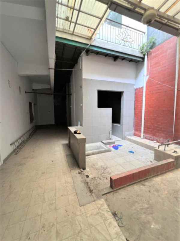 dijual ruko gudang kantor pasar baru jakarta pusat