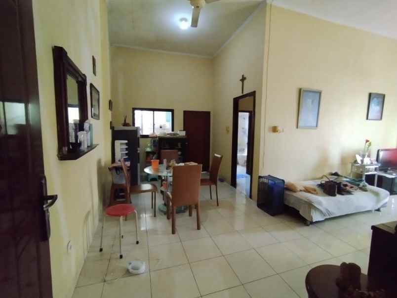 dijual ruko gudang kantor setabelan banjarsari surakarta