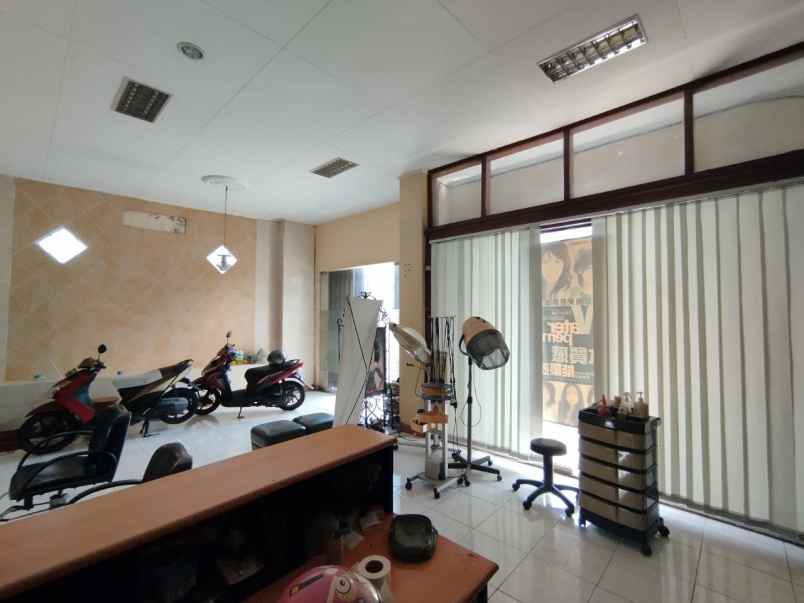 dijual ruko gudang kantor setabelan banjarsari surakarta