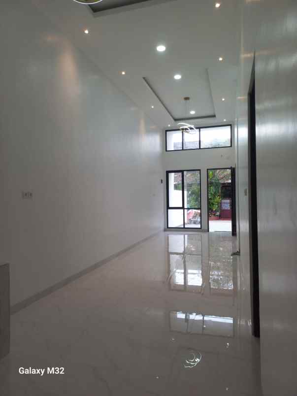 dijual ruko gudang kantor taman harapan baru