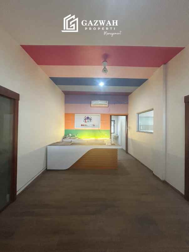 dijual ruko lokasi strategis sangat cocok untuk usaha