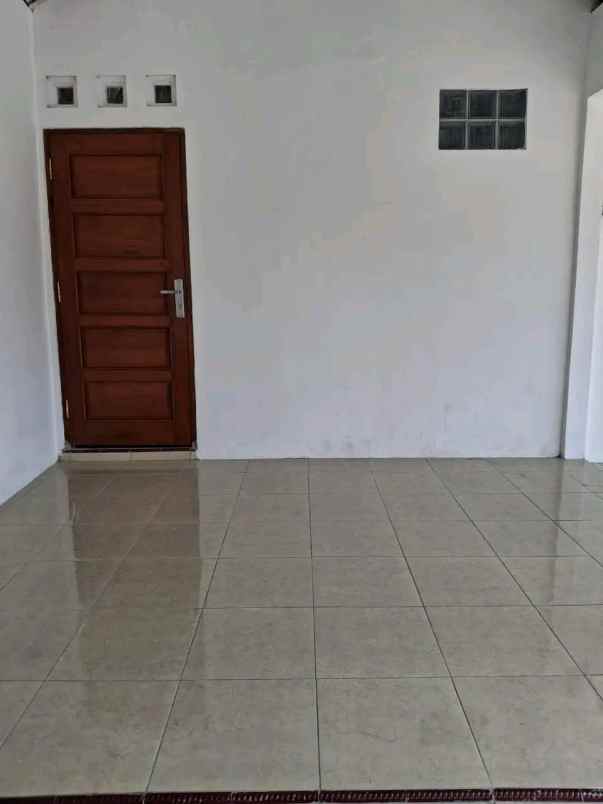dijual rumah 0 5 km ke ringroad