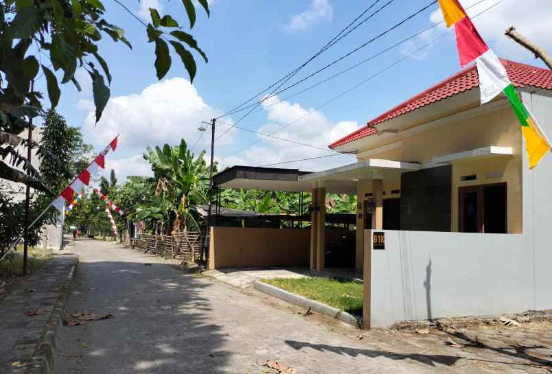 dijual rumah 1 km jogjabay