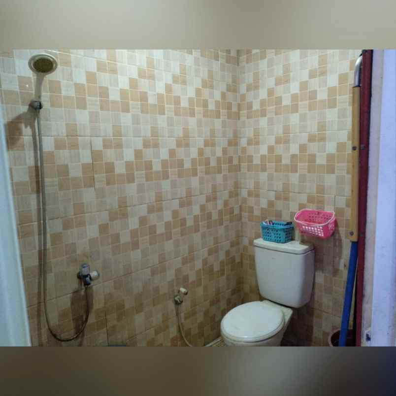 dijual rumah 580 juta di serua indah ciputat