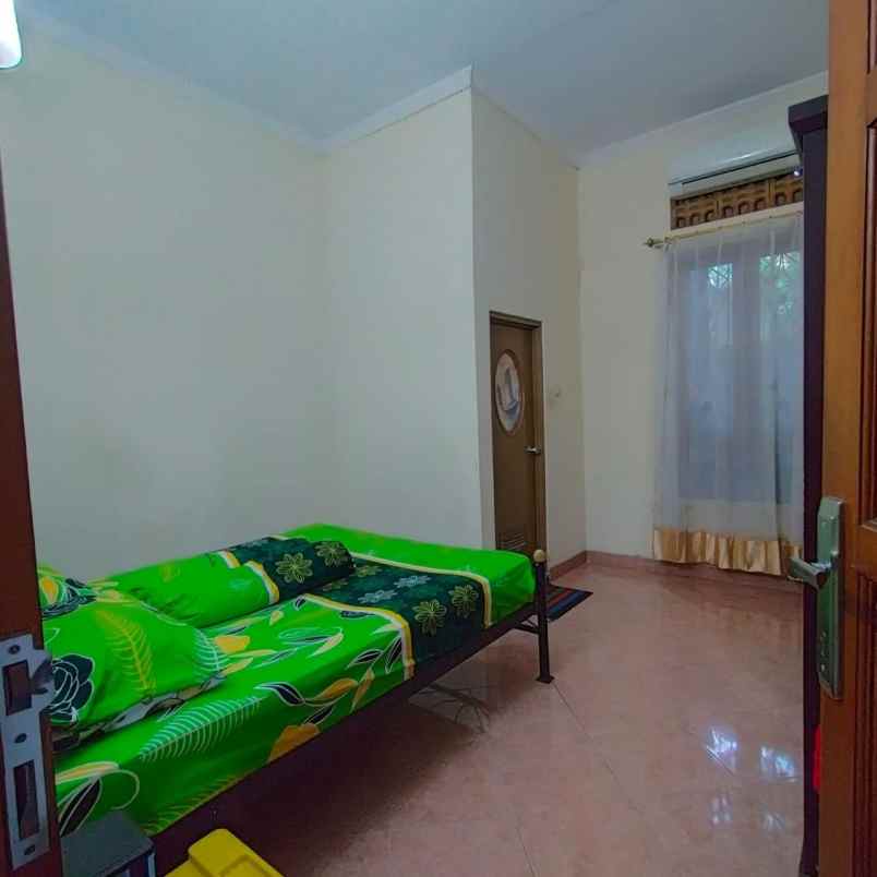 dijual rumah 8 jln raya setu bantar