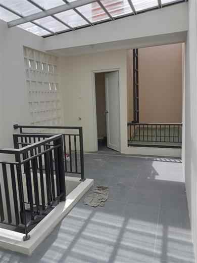 dijual rumah antapani bandung