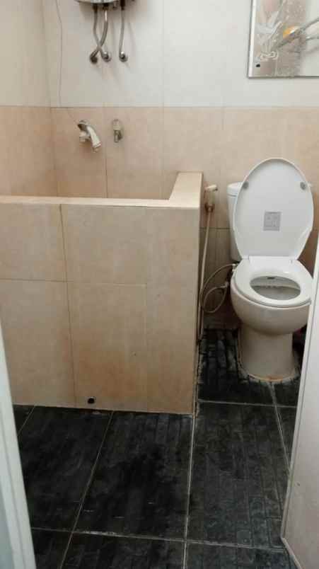 dijual rumah arcamanik endah