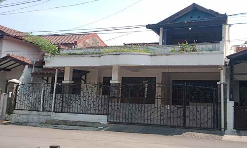 dijual rumah arcamanik endah