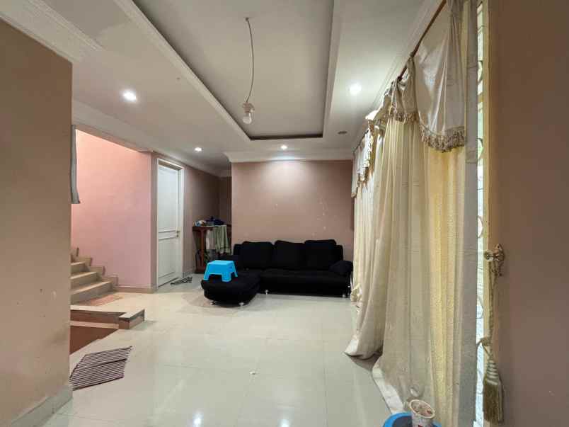 dijual rumah bagus strategis di bukit golf sentul