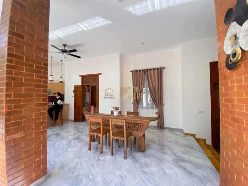 dijual rumah banyuraden gamping sleman