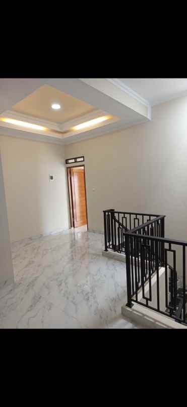 dijual rumah baru cantik simprug di poris