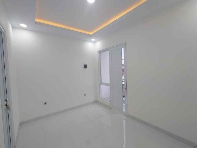 dijual rumah benda baru pamulang