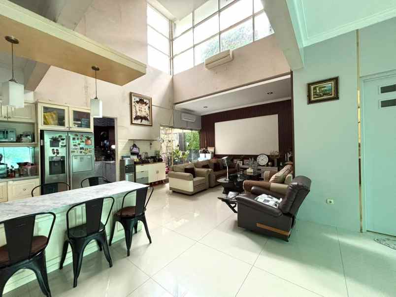dijual rumah billymoon pondok kelapa
