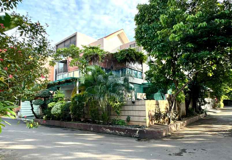 dijual rumah billymoon pondok kelapa