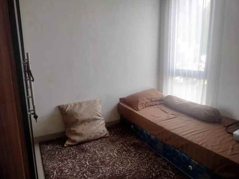 dijual rumah bsb city