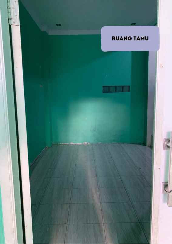 dijual rumah bu daerah villa nusa indah