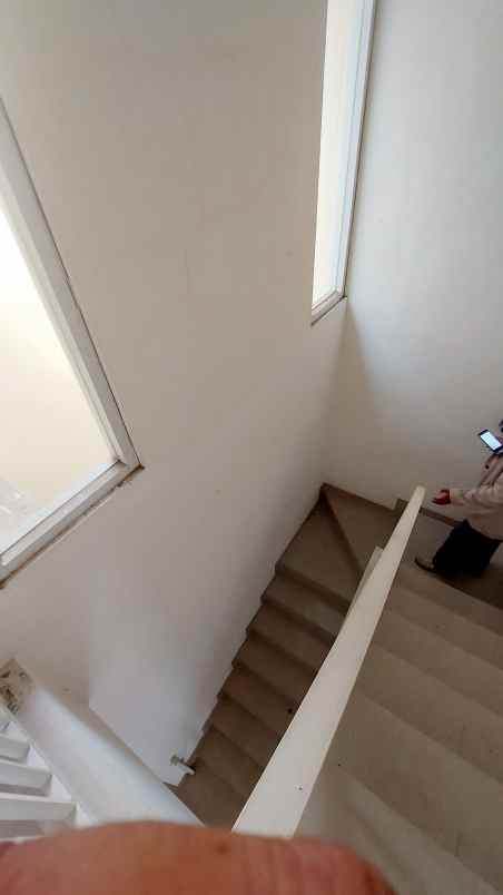 dijual rumah caringin village pancoran