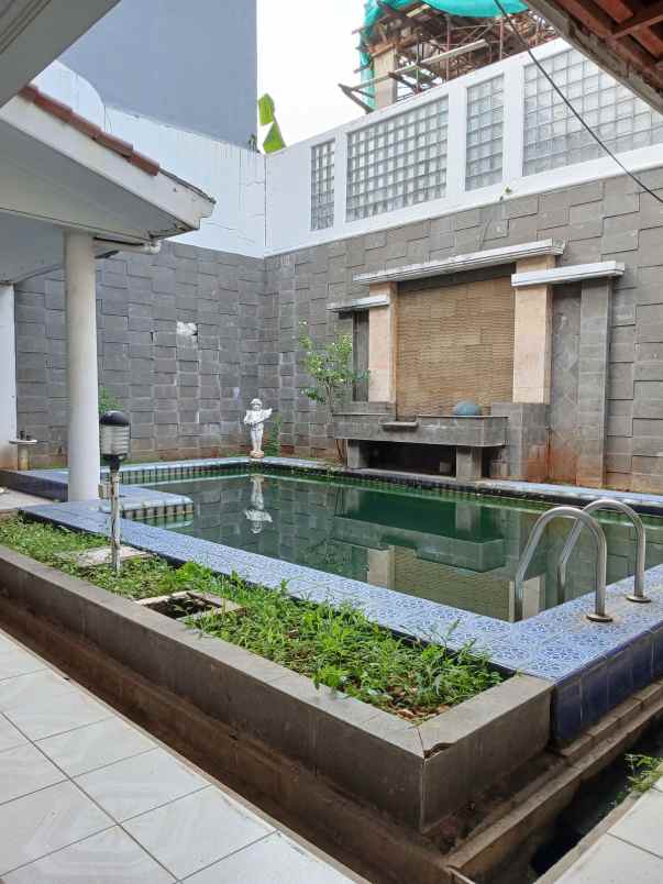 dijual rumah cempaka putih tengah