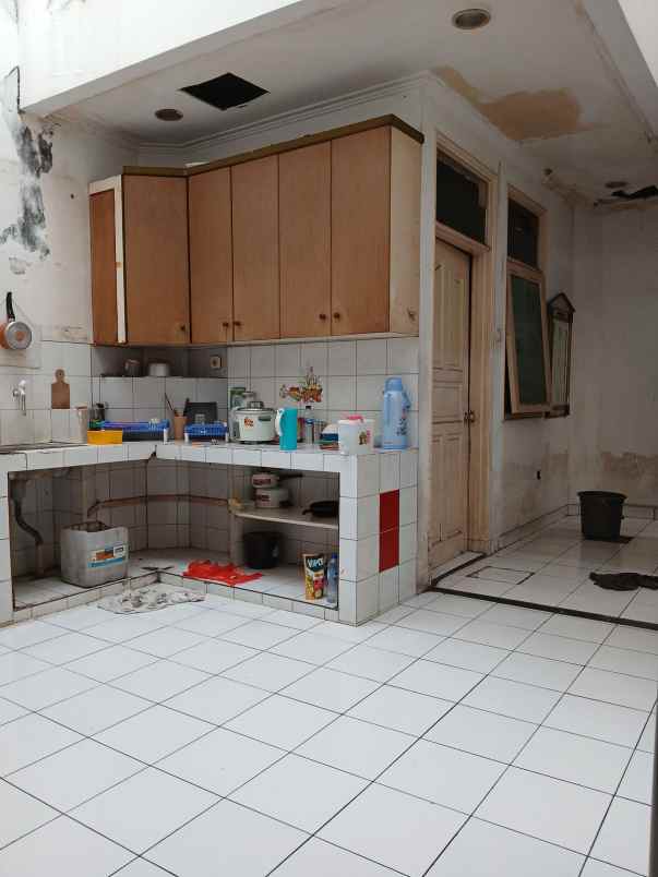 dijual rumah cempaka putih tengah