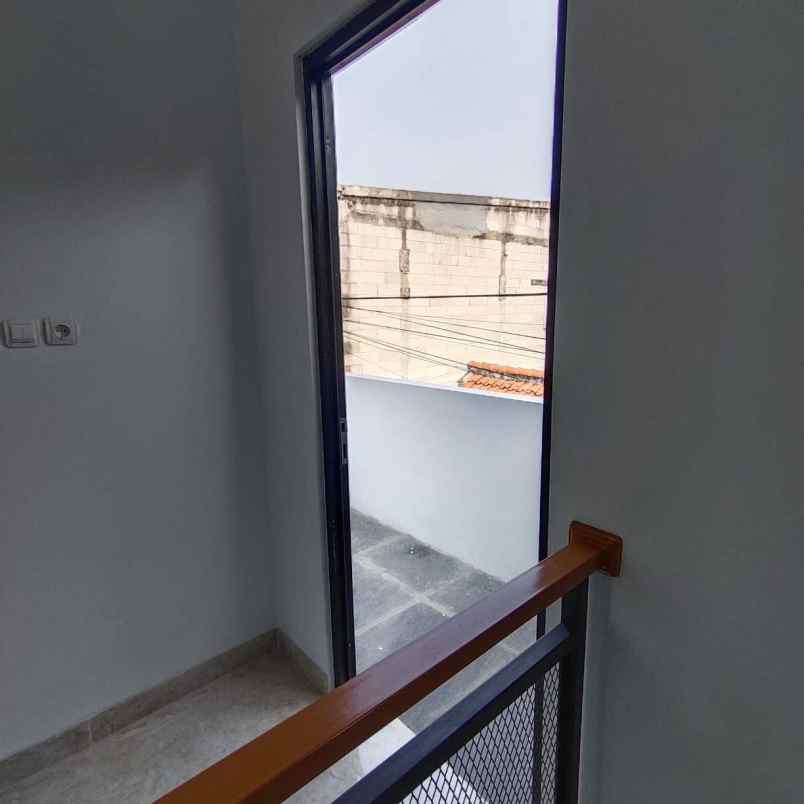 dijual rumah cibubur