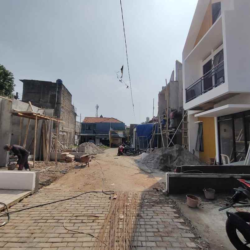 dijual rumah cibubur