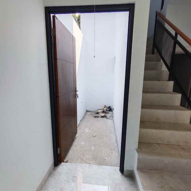 dijual rumah cibubur