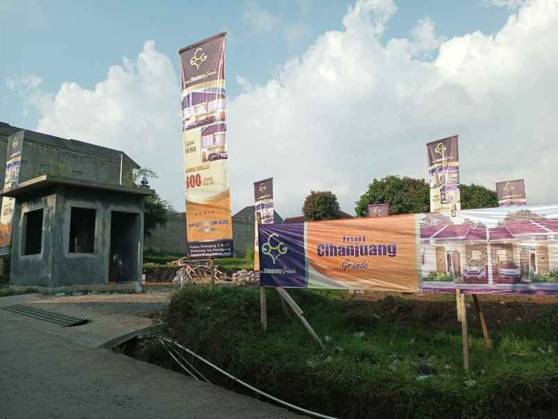 dijual rumah cihanjuang cimahi
