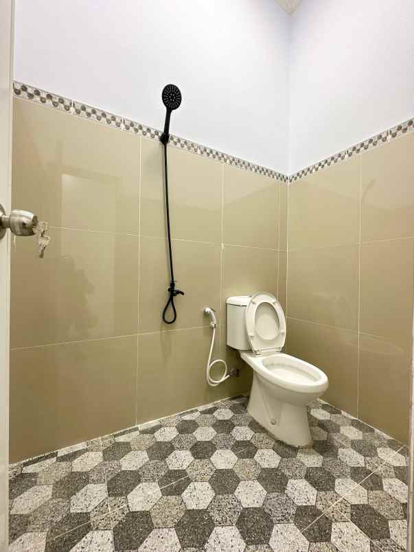 dijual rumah cijantung