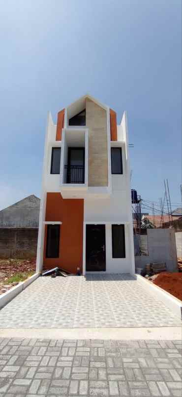 dijual rumah cilangkap cipayung