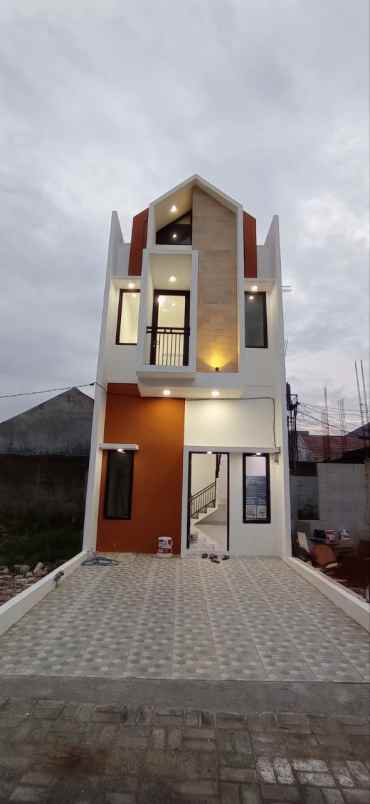 dijual rumah cilangkap cipayung