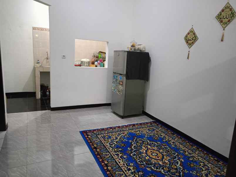 dijual rumah cilodong