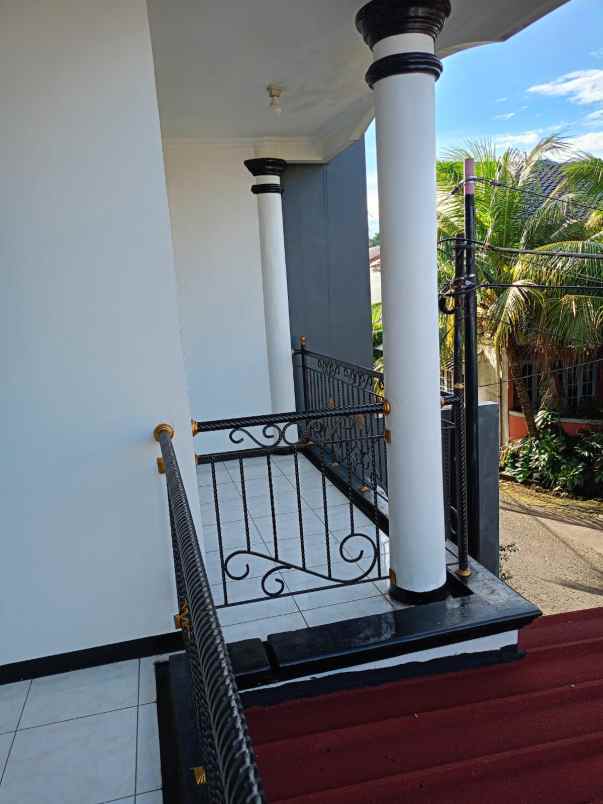 dijual rumah cilodong