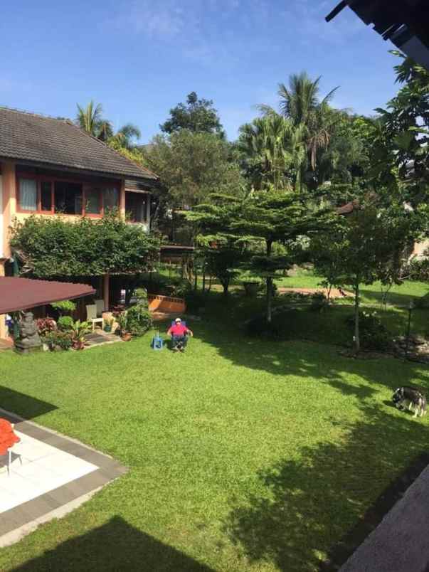 dijual rumah cipaku