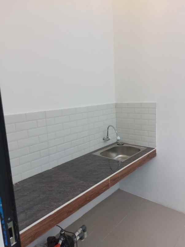 dijual rumah cipayung