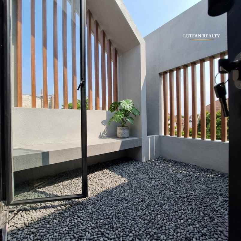 dijual rumah cirendeu raya