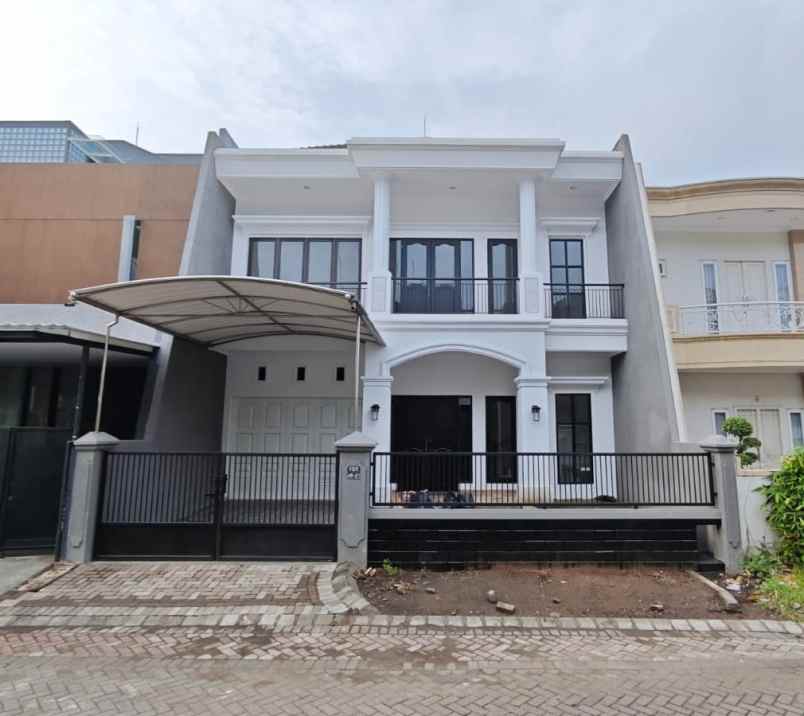 dijual rumah citraland lakarsantri