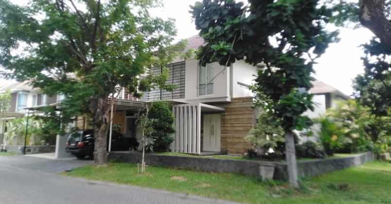 dijual rumah citraland surabaya barat