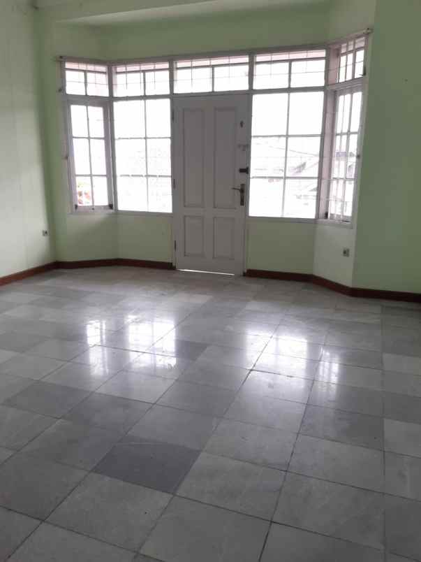 dijual rumah ciumbuleuit cidadap kodya