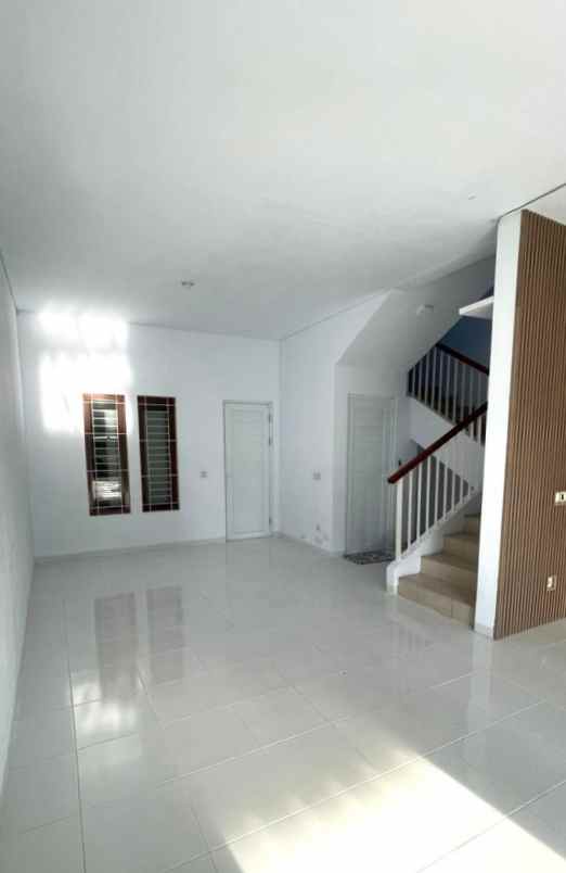 dijual rumah cluster alamanda jgc