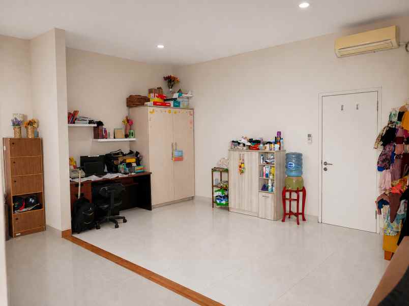 dijual rumah cluster alamanda jgc