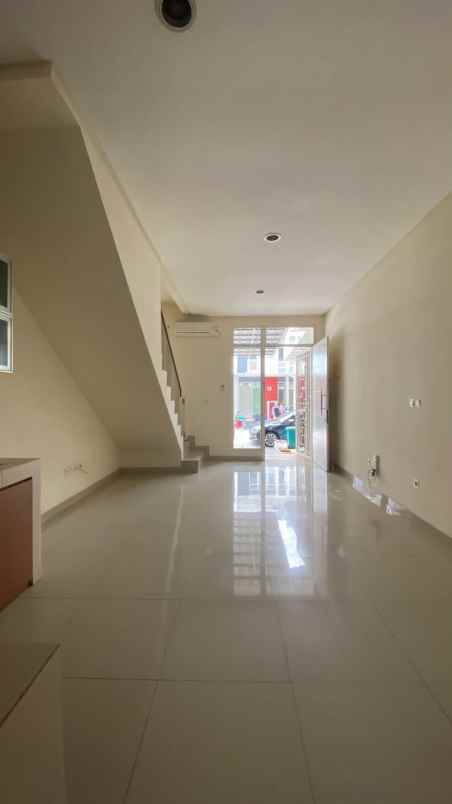 dijual rumah cluster amerika 4x15 green lake city